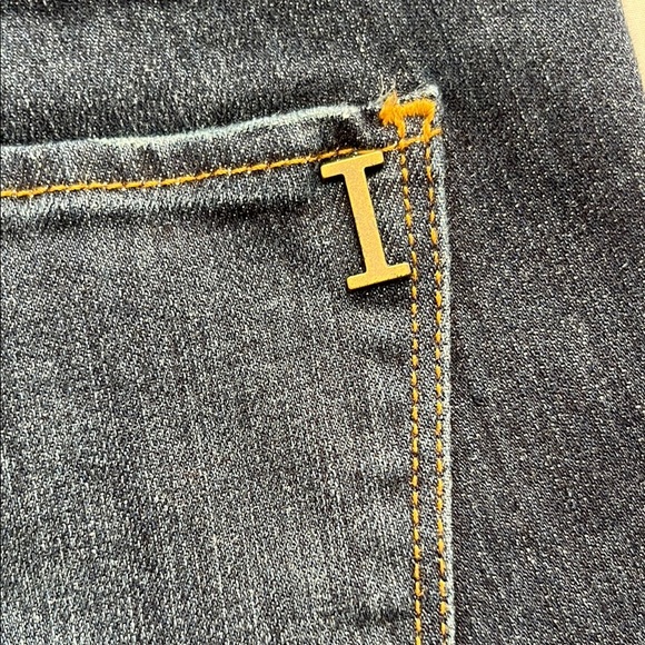 Isaac Mizrahi Dark Blue Jeans with Pink Stitching - Picture 9 of 12